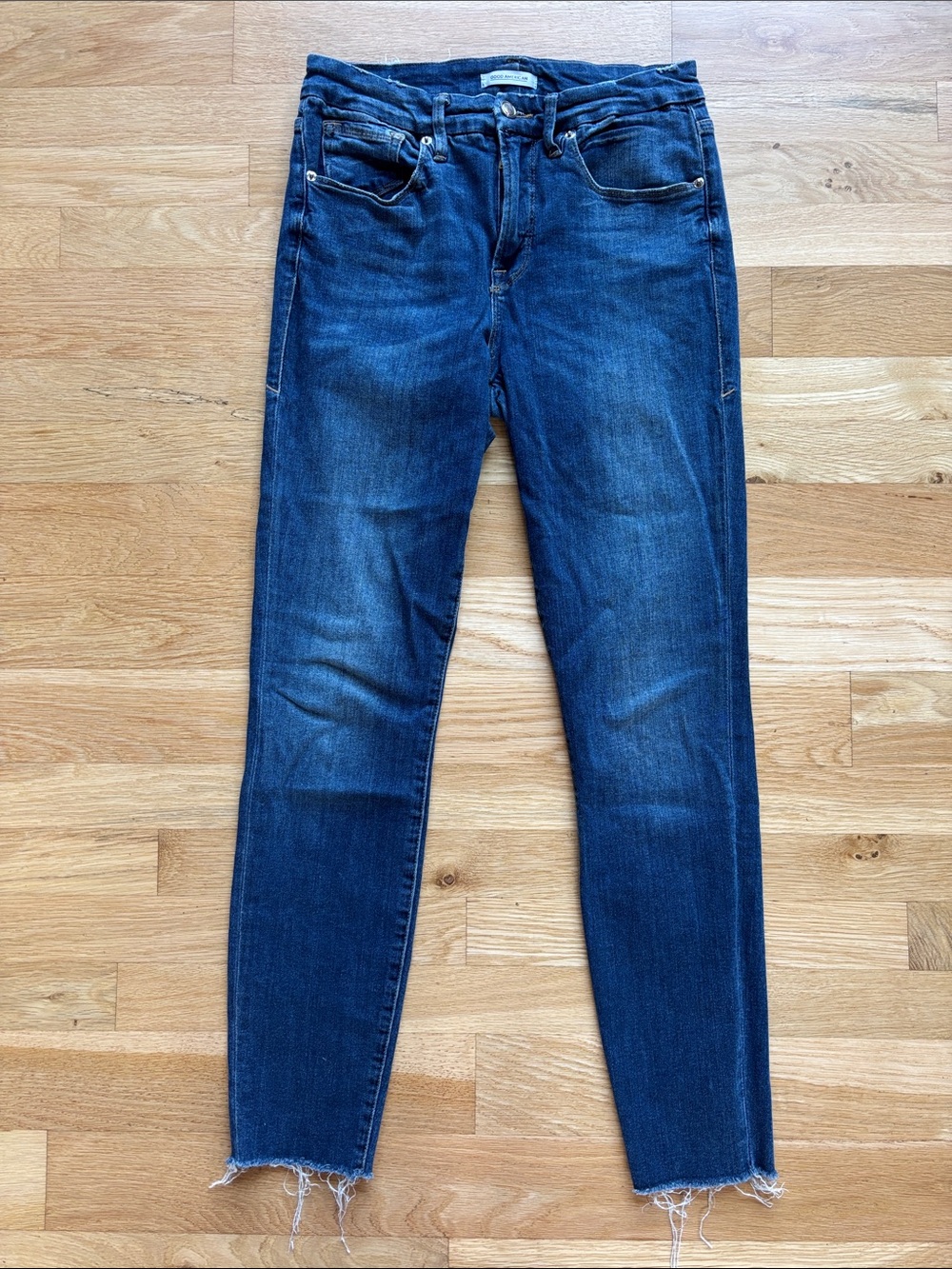 Good American Straight Skinny Jeans Size 6/28 Style 899T Blue 182